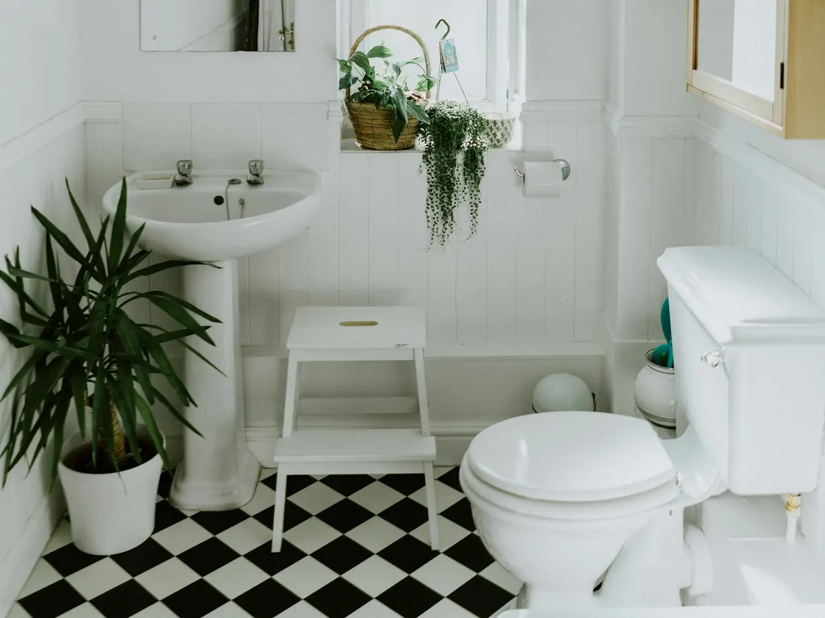 Dated bathroom before renovation